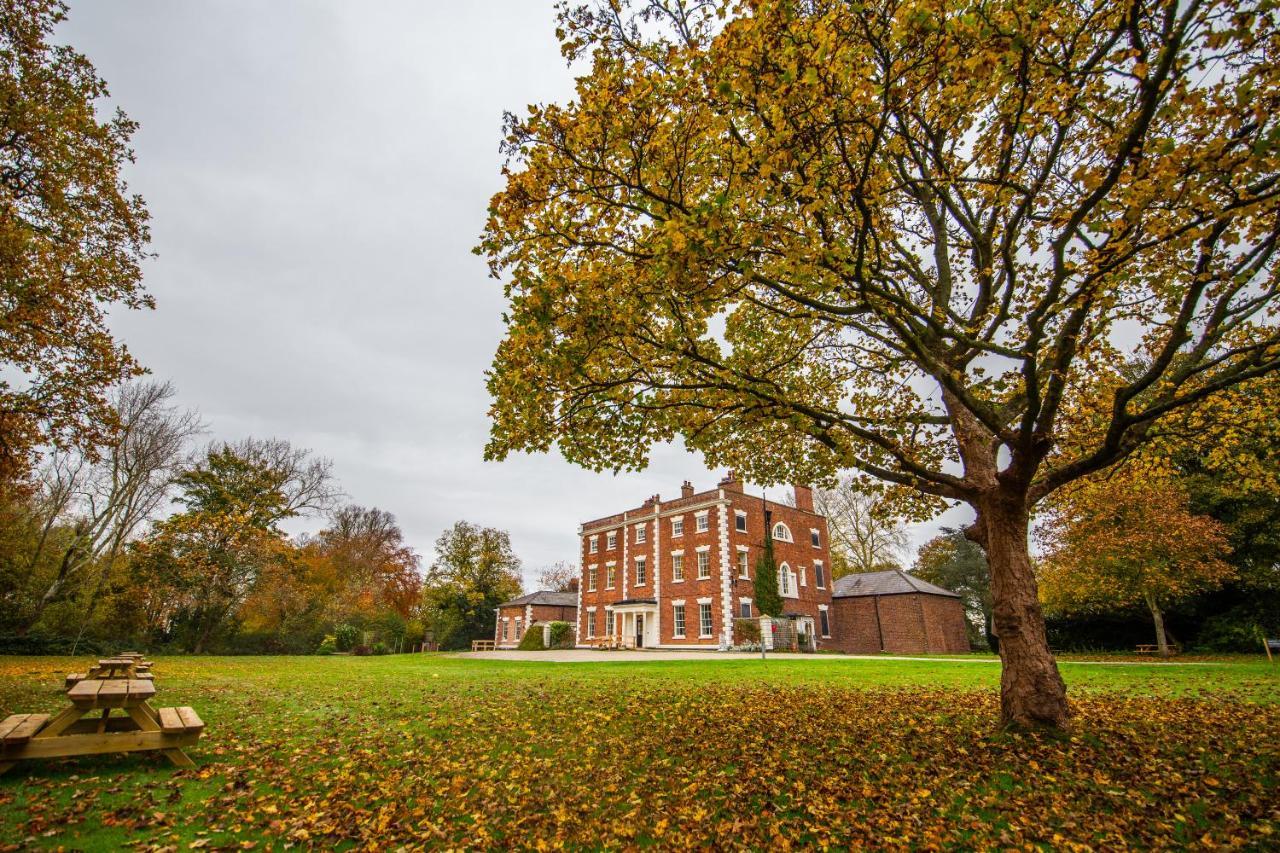 Yha Chester Trafford Hall Dunham-on-the-Hill Extérieur photo