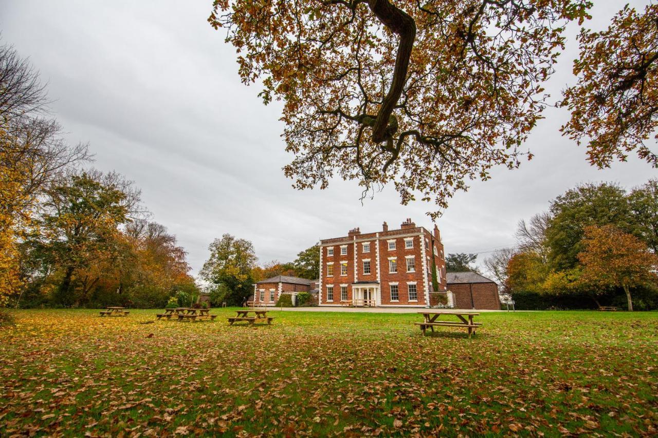 Yha Chester Trafford Hall Dunham-on-the-Hill Extérieur photo